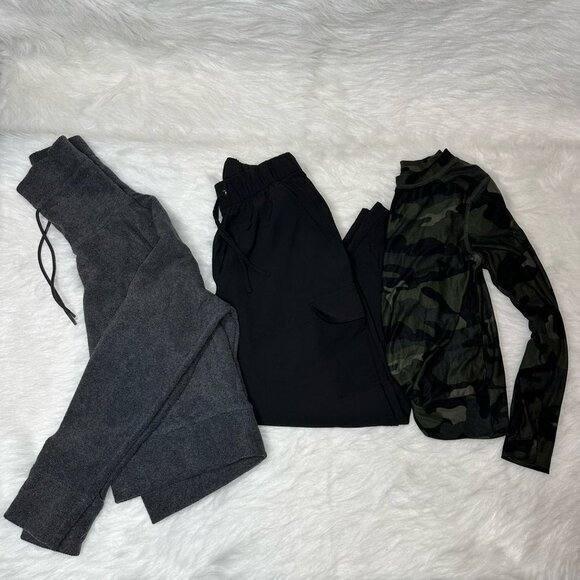 Old Navy Active Size Women's Small 3-Piece Bundle - Fleece, LS Tee & Joggers - Picture 1 of 16